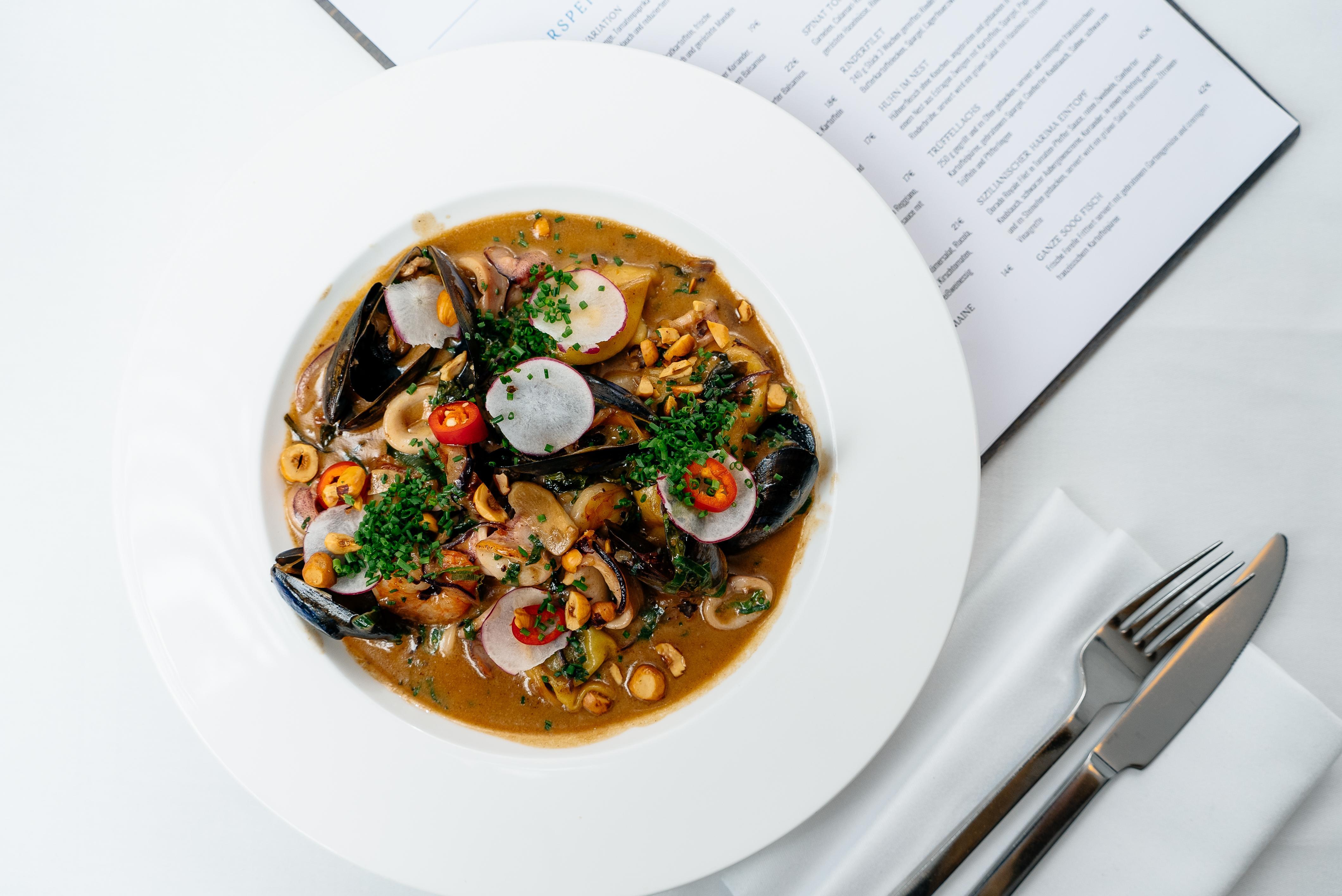 Precise Resort באד סארואו מראה חיצוני תמונה A plate of seafood chowder