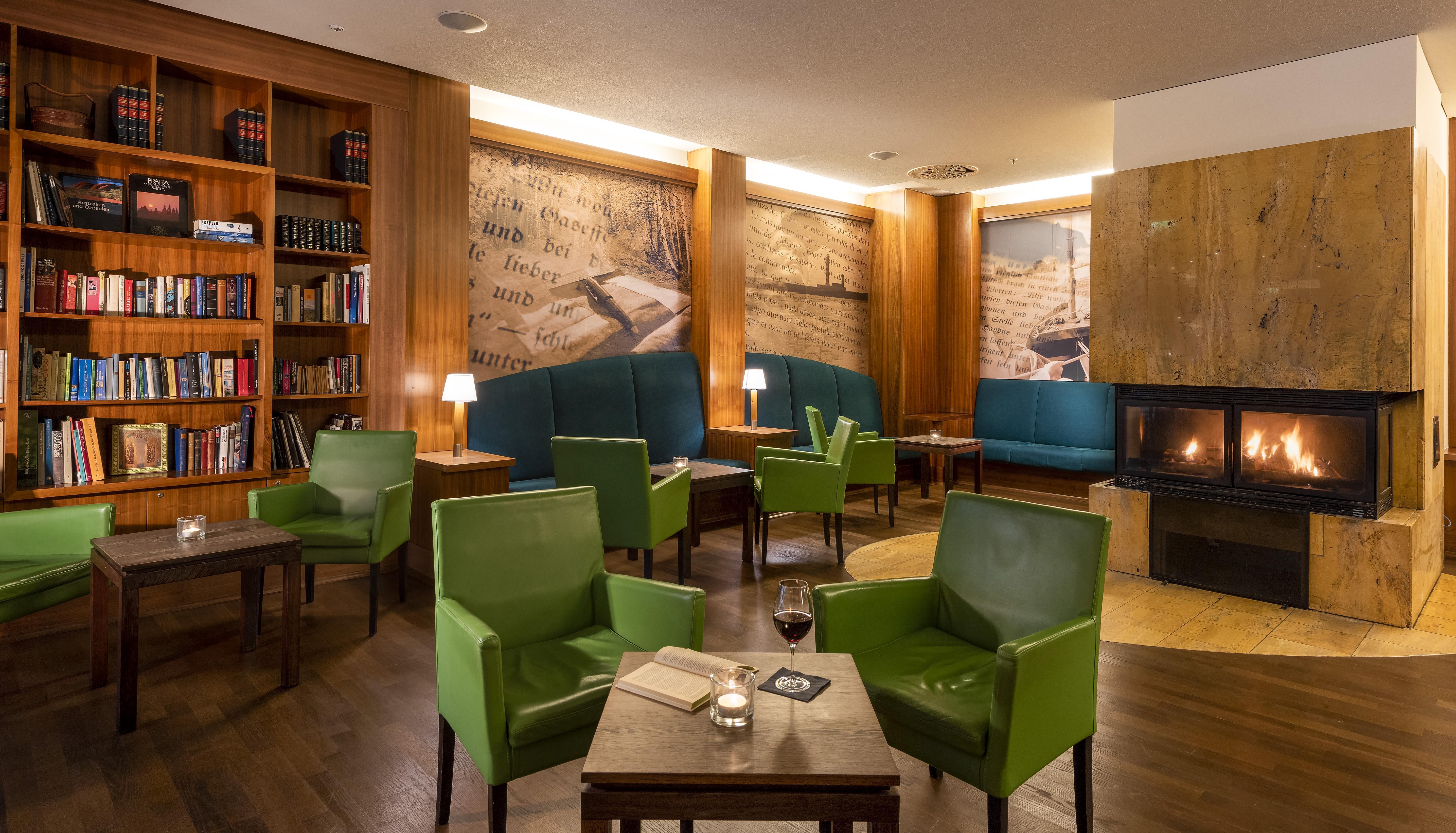 Precise Resort באד סארואו מראה חיצוני תמונה Library