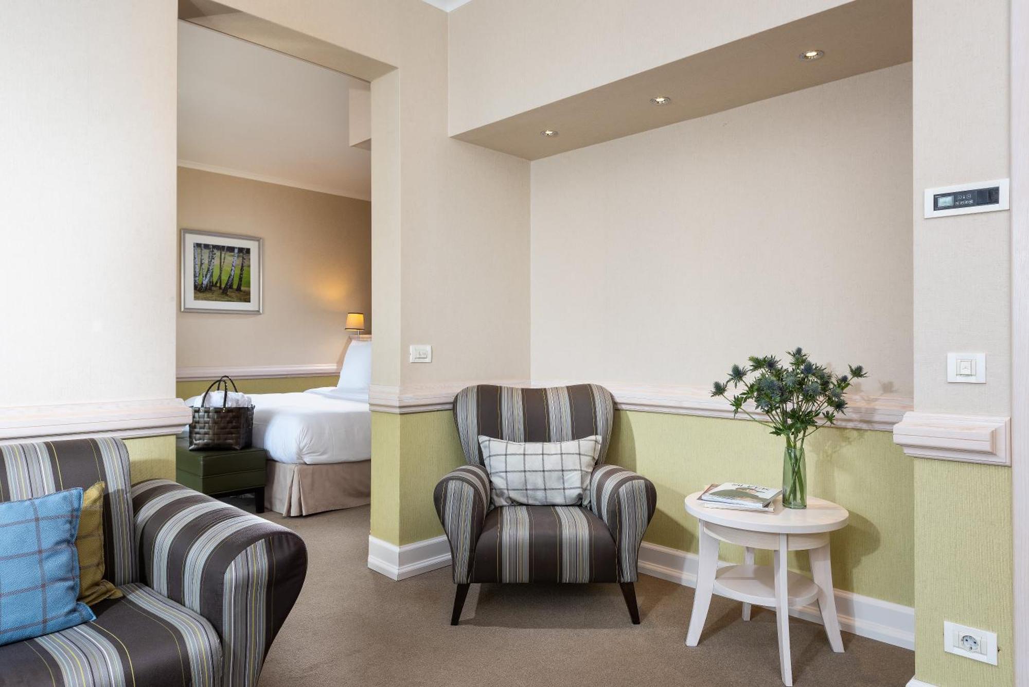 Precise Resort באד סארואו חדר תמונה A room at the hotel